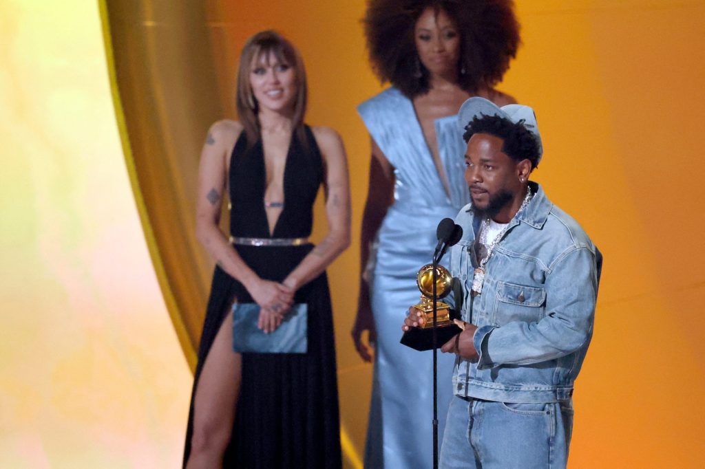 Grammy 2026: veja indicados ao maior prêmio da música americana