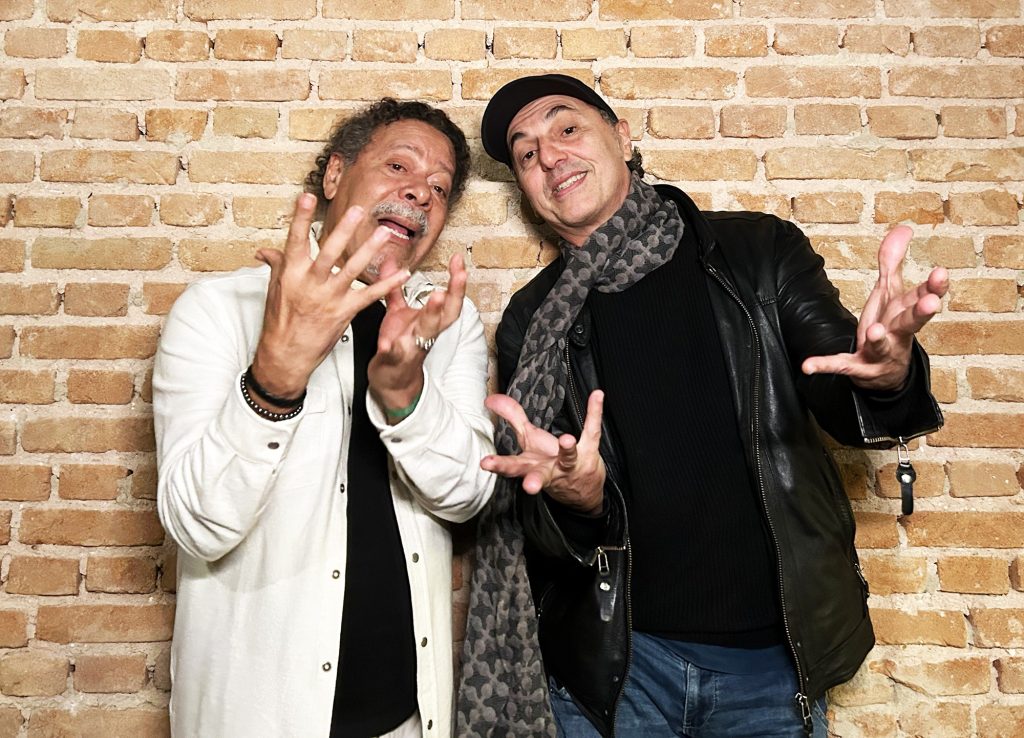 Vicente Barreto e Zeca Baleiro reativam memórias do interior nas parcerias que compõem o álbum em dupla ‘Sembal’