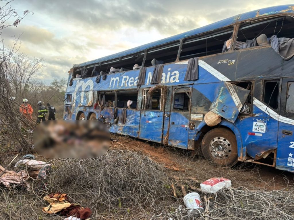 Mãe e filha do TO estão entre vítimas de acidente com ônibus na Bahia; criança morreu